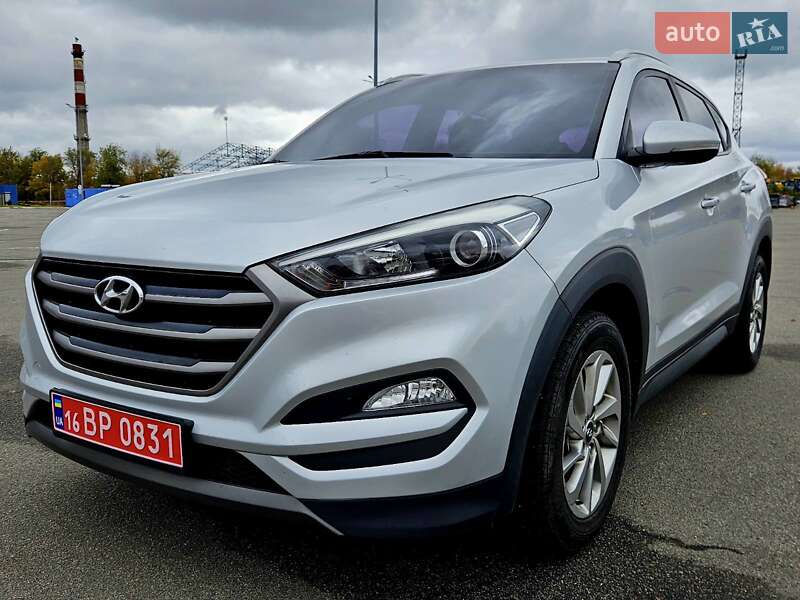 Внедорожник / Кроссовер Hyundai Tucson 2015 в Днепре