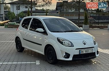 Хэтчбек Renault Twingo 2010 в Ровно