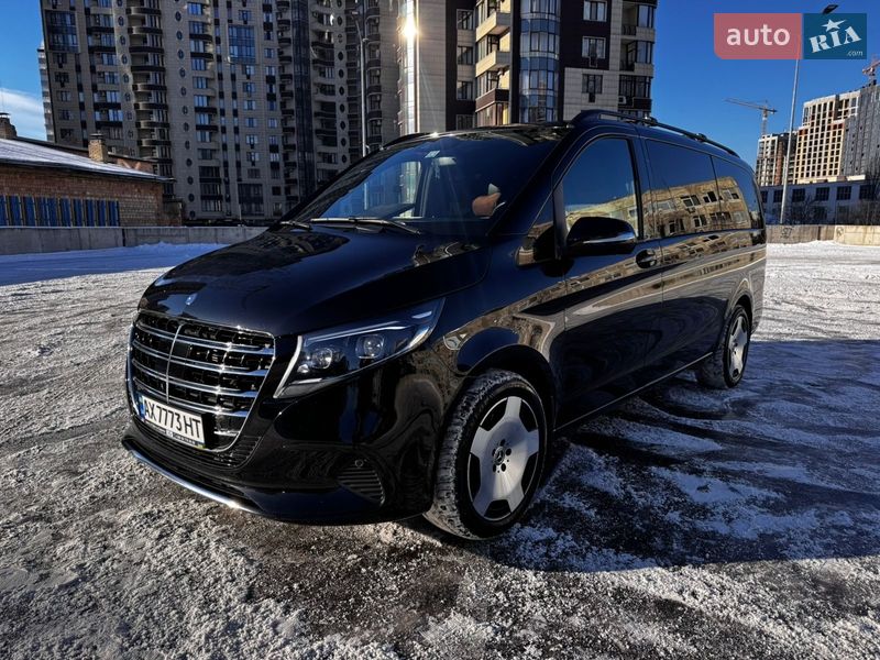 Минивэн Mercedes-Benz V-Class 2016 в Киеве