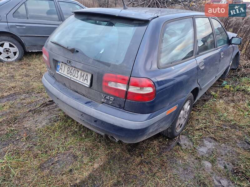 Универсал Volvo V40 2003 в Житомире