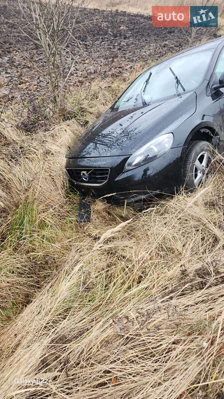 Хэтчбек Volvo V40 2014 в Долине