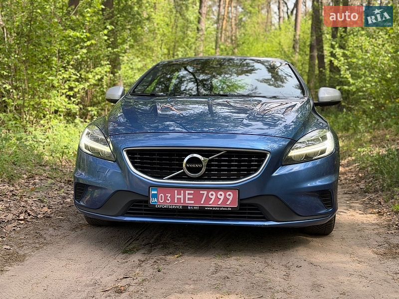 Хэтчбек Volvo V40 2017 в Ирпене Хэтчбек Volvo V40 2017 в Ирпене