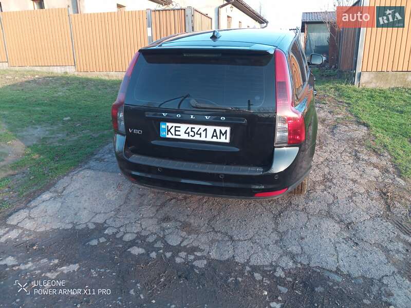 Универсал Volvo V50 2010 в Березнеговатом