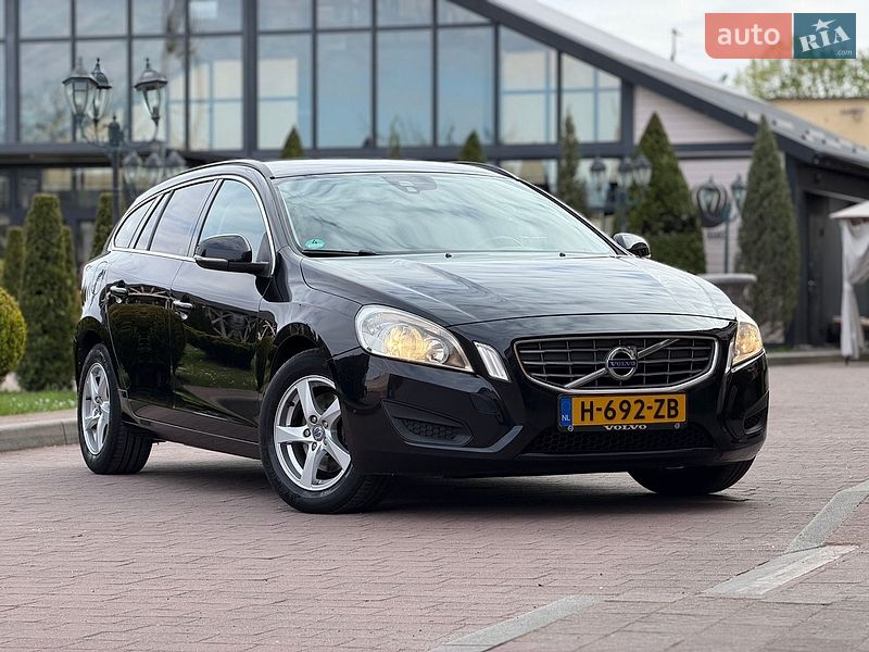 Універсал Volvo V60 2011 в Стрию