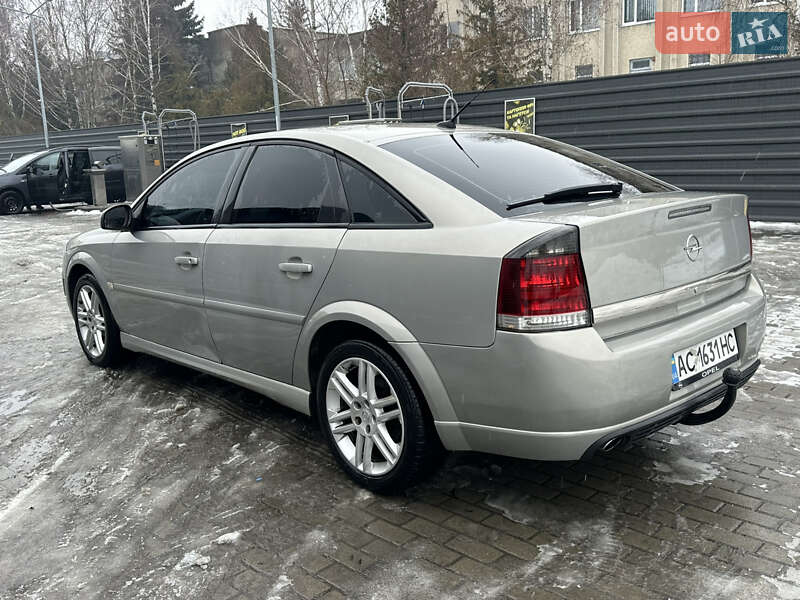 Лифтбек Opel Vectra 2005 в Ковеле