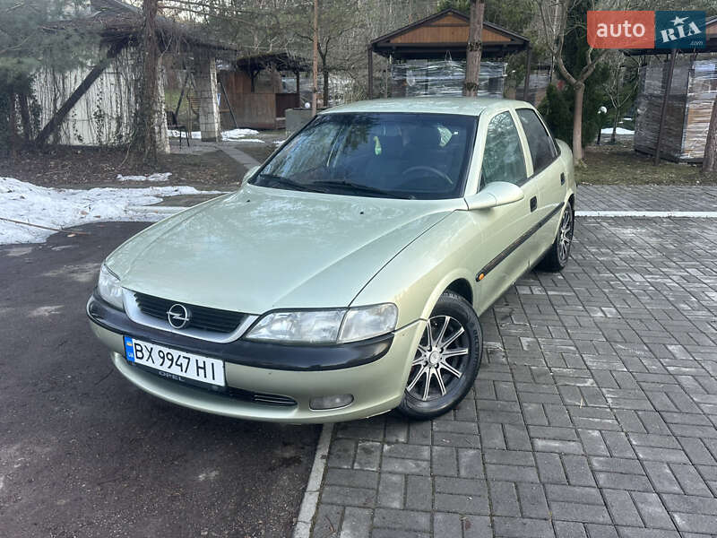 Седан Opel Vectra 1996 в Дрогобыче