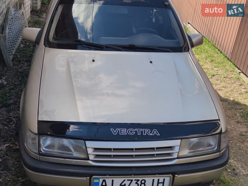 Седан Opel Vectra 1990 в Ирпене