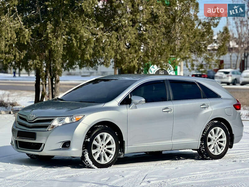 Позашляховик / Кросовер Toyota Venza 2015 в Дніпрі Позашляховик / Кросовер Toyota Venza 2015 в Дніпрі