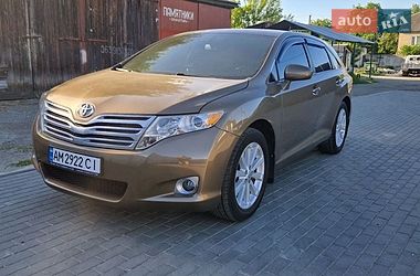 Позашляховик / Кросовер Toyota Venza 2011 в Малині