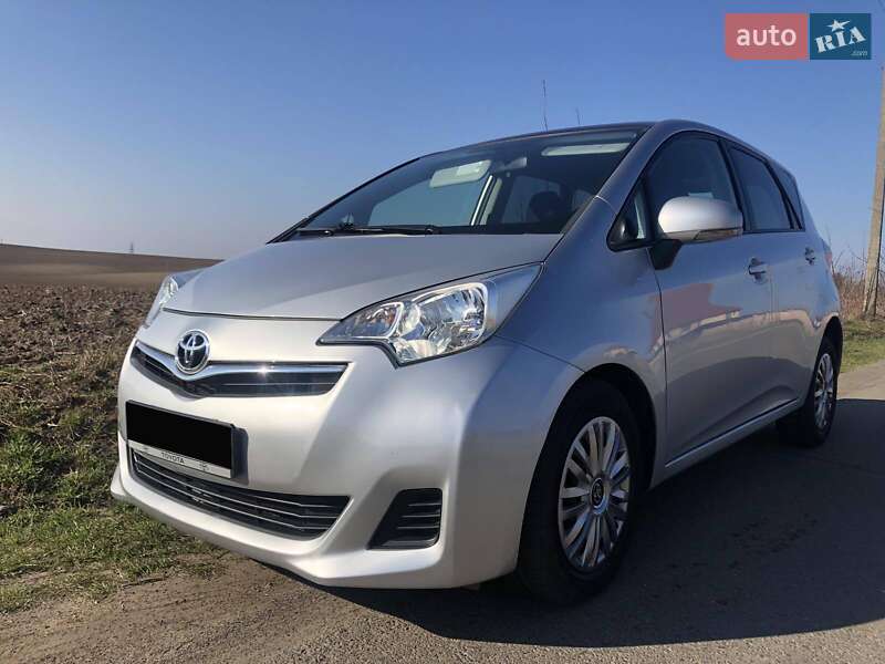 Минивэн Toyota Verso 2011 в Луцке