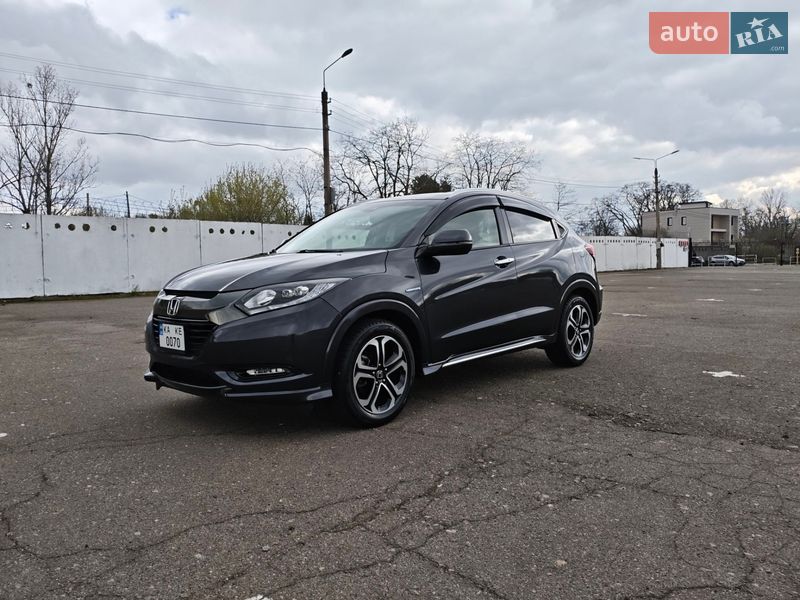 Внедорожник / Кроссовер Honda Vezel 2016 в Киеве