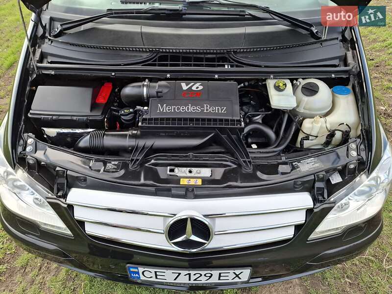 Минивэн Mercedes-Benz Viano 2012 в Черновцах