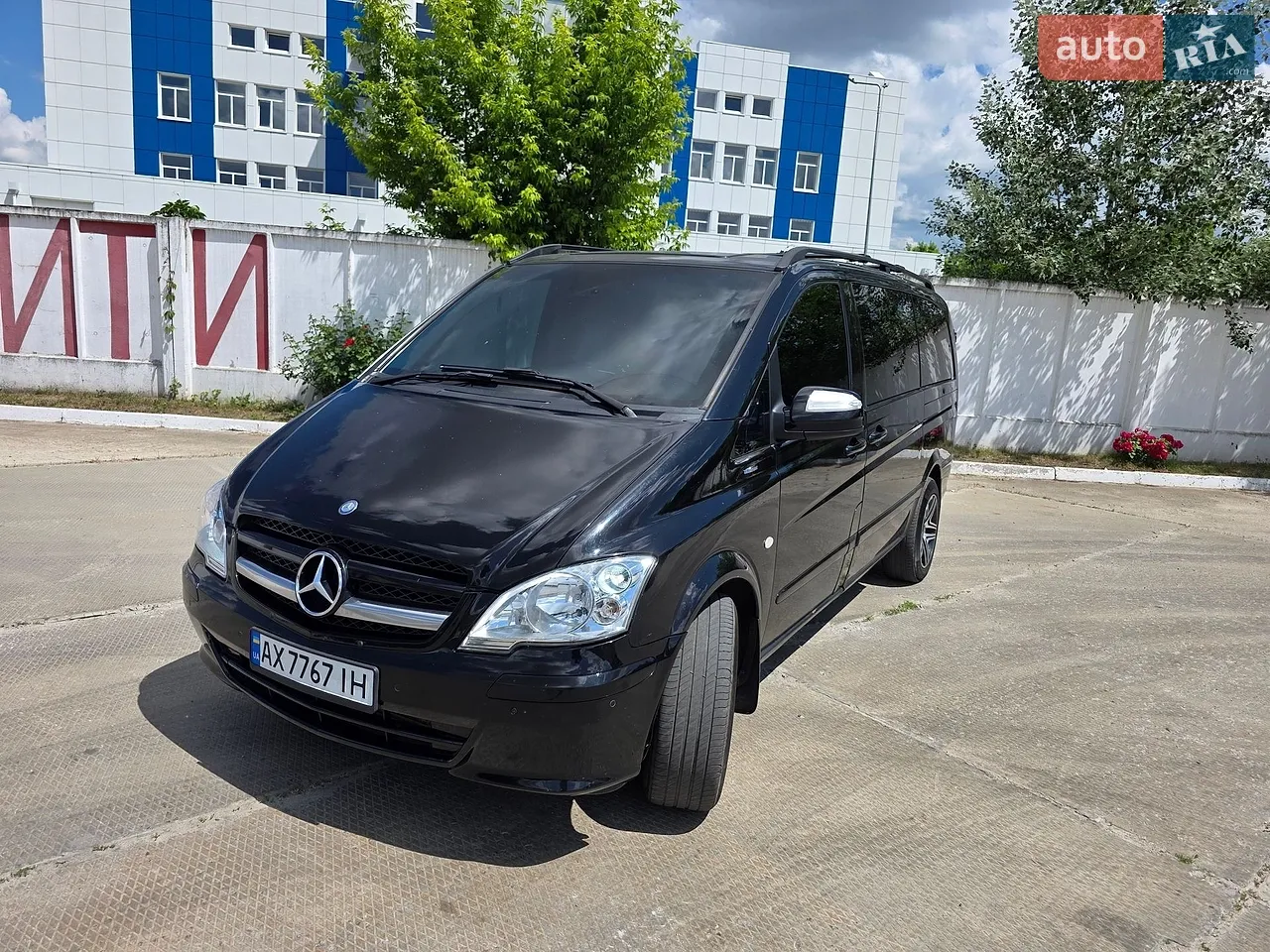 Mercedes-Benz Viano 2011 photo 5