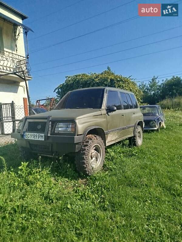 Позашляховик / Кросовер Suzuki Vitara 1997 в Городку