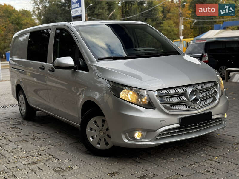 Вантажний фургон Mercedes-Benz Vito 2015 в Дніпрі Вантажний фургон Mercedes-Benz Vito 2015 в Дніпрі