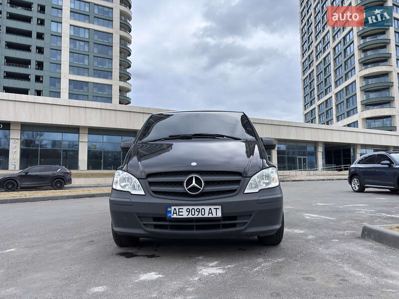 Вантажопасажирський фургон Mercedes-Benz Vito 2014 в Дніпрі
