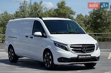 Вантажний фургон Mercedes-Benz Vito 2017 в Києві