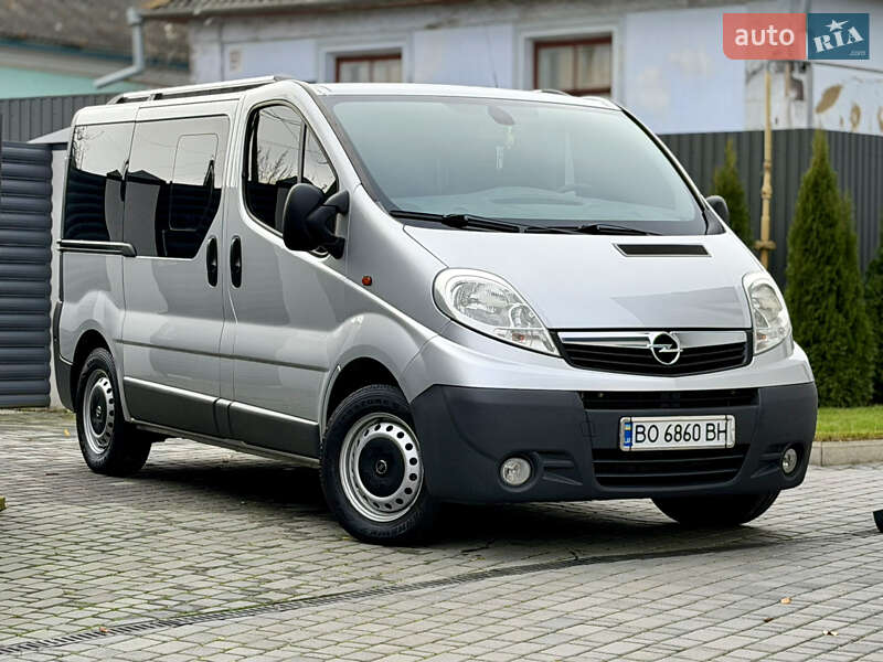 Минивэн Opel Vivaro 2012 в Виннице