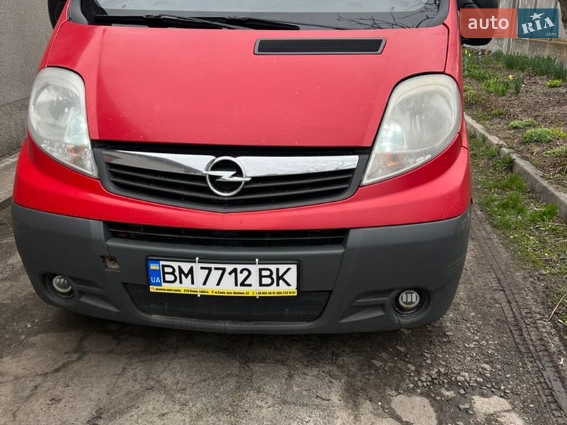 Минивэн Opel Vivaro 2012 в Сумах