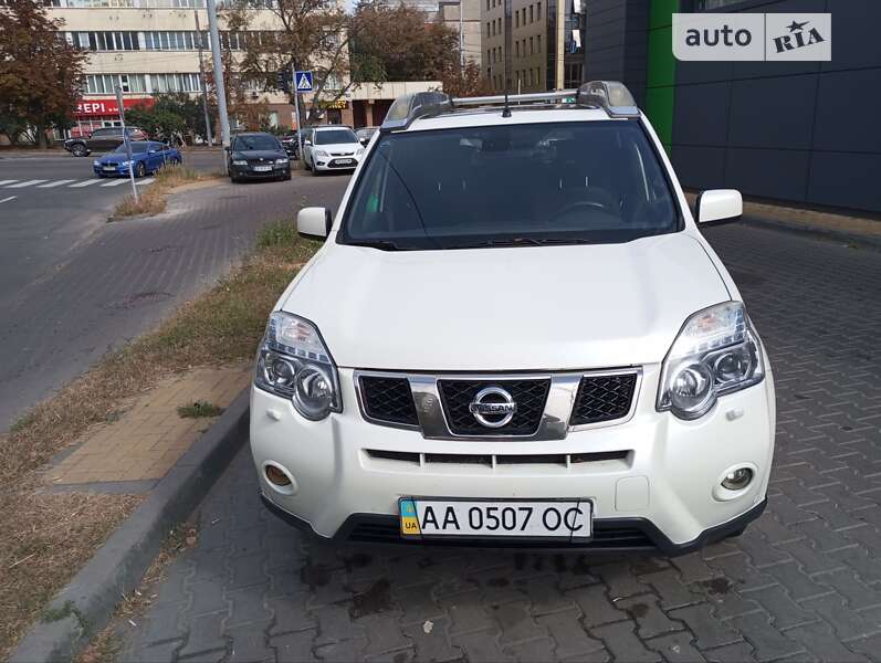 Внедорожник / Кроссовер Nissan X-Trail 2013 в Киеве