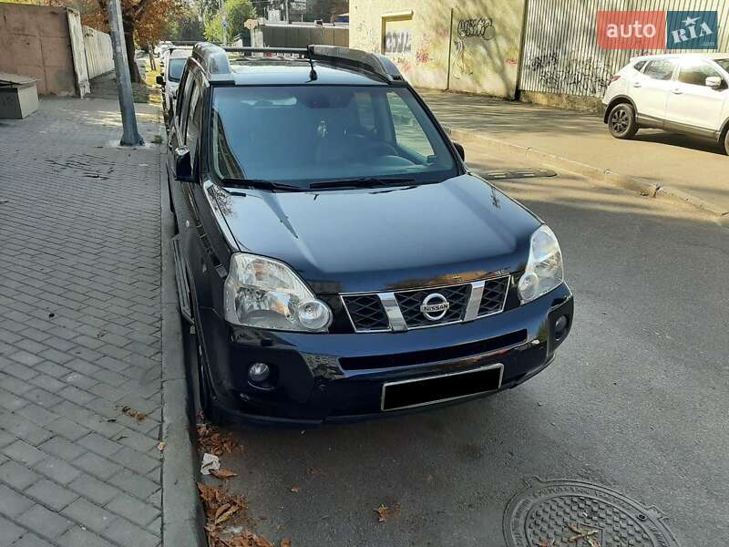 Внедорожник / Кроссовер Nissan X-Trail 2010 в Софиевской Борщаговке