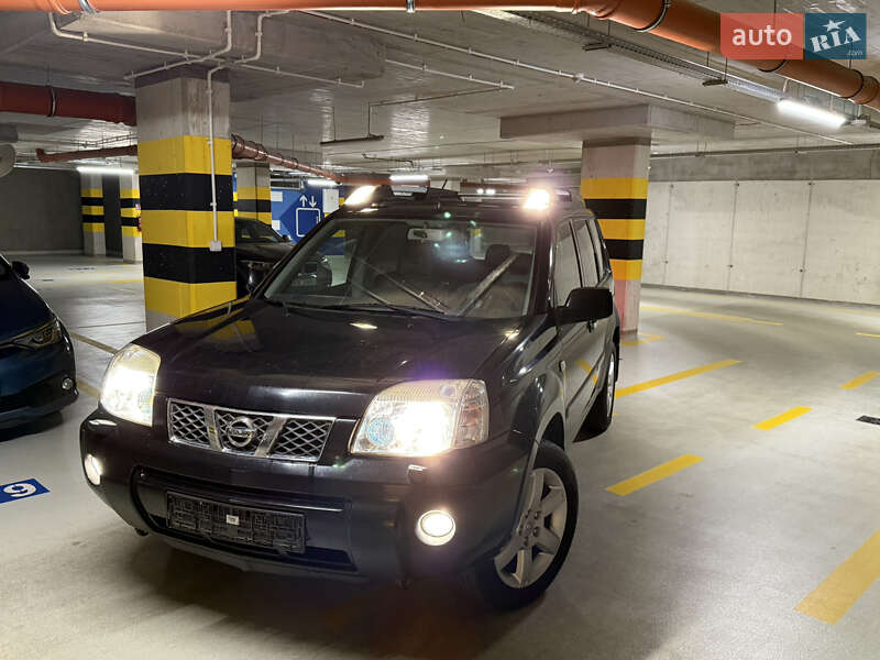 Внедорожник / Кроссовер Nissan X-Trail 2006 в Львове