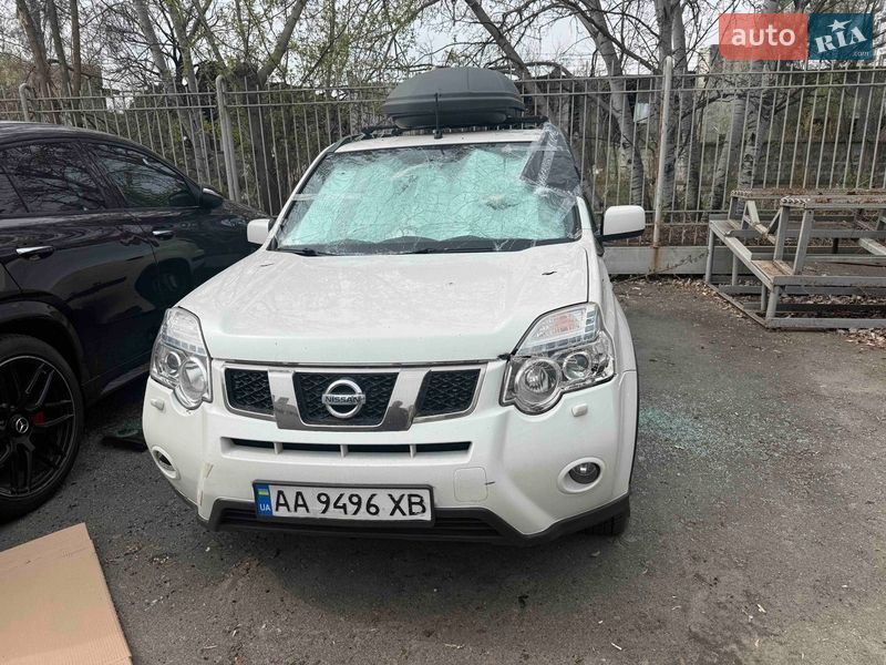 Внедорожник / Кроссовер Nissan X-Trail 2010 в Киеве