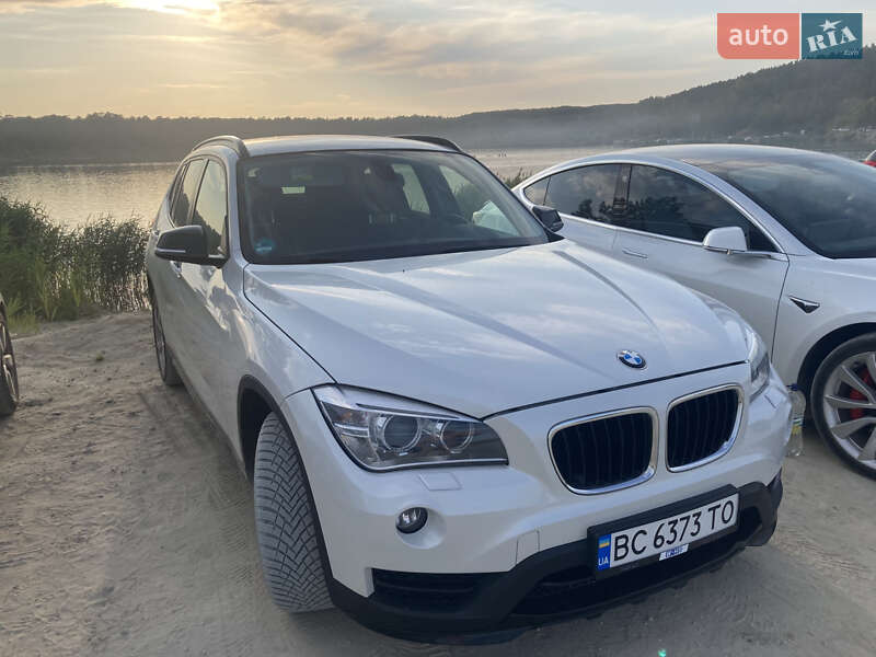Внедорожник / Кроссовер BMW X1 2014 в Львове