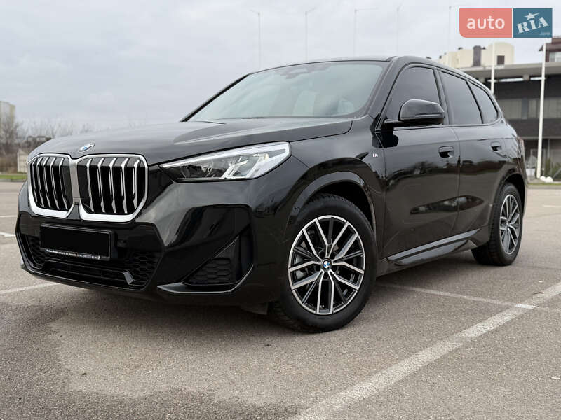 Внедорожник / Кроссовер BMW X1 2024 в Киеве