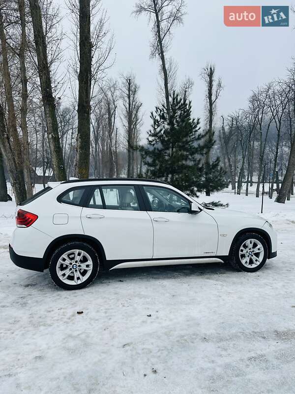 Внедорожник / Кроссовер BMW X1 2010 в Киеве