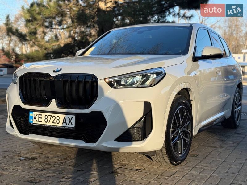 Внедорожник / Кроссовер BMW X1 2024 в Киеве