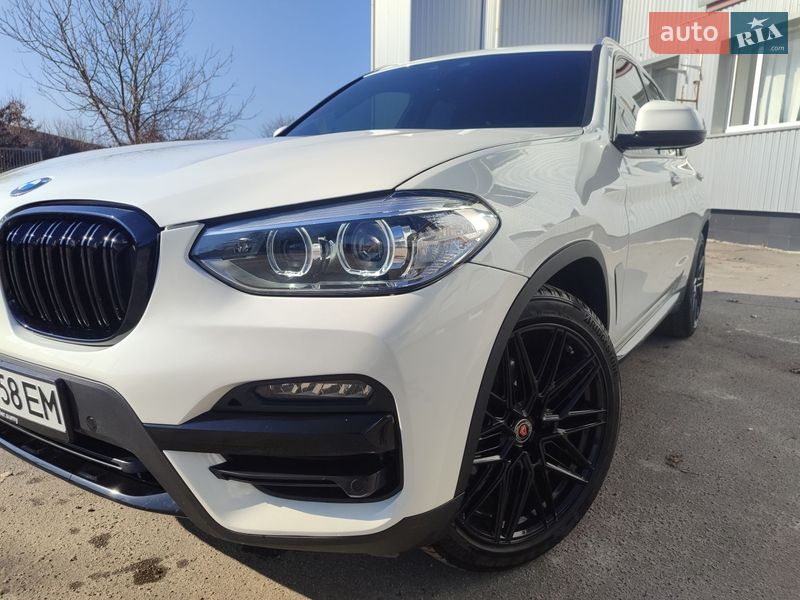 Внедорожник / Кроссовер BMW X3 2020 в Сумах