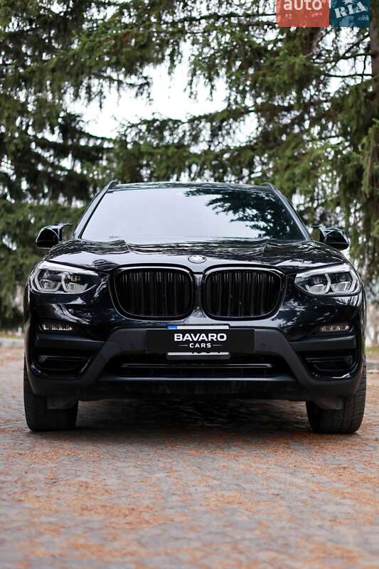 Внедорожник / Кроссовер BMW X3 2019 в Киеве