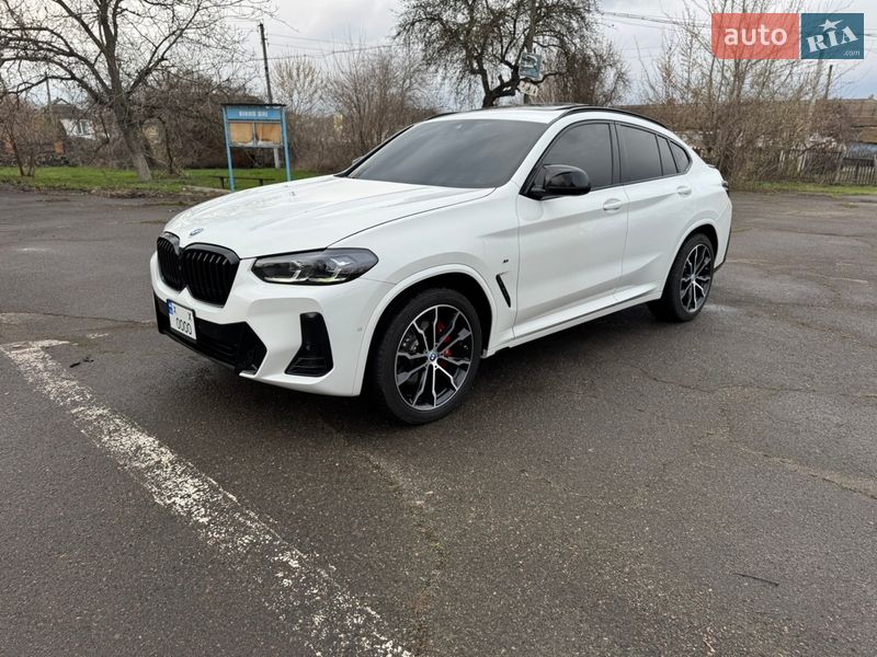Внедорожник / Кроссовер BMW X4 2022 в Черкассах