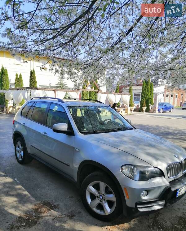 Внедорожник / Кроссовер BMW X5 2010 в Львове