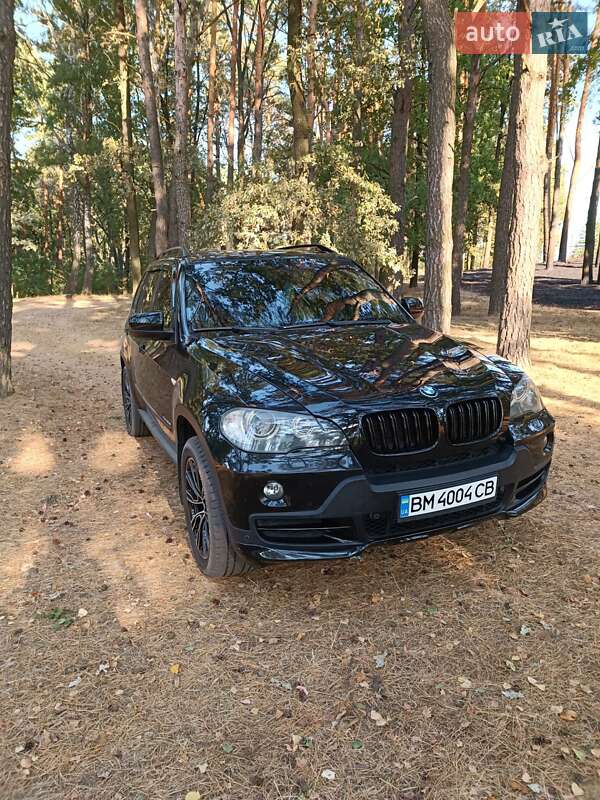 Внедорожник / Кроссовер BMW X5 2010 в Кролевце