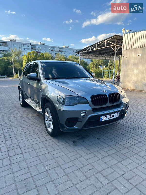 Внедорожник / Кроссовер BMW X5 2011 в Запорожье