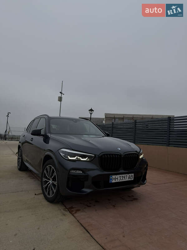 Внедорожник / Кроссовер BMW X5 2018 в Рени