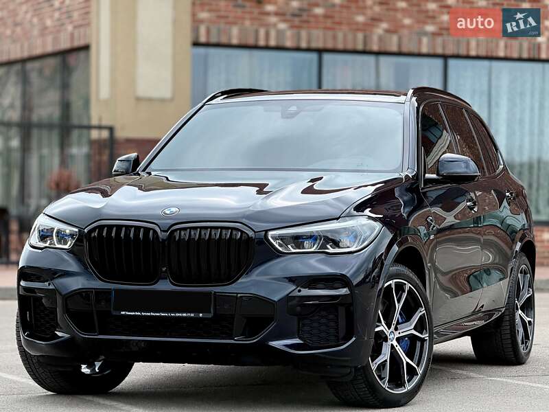 Внедорожник / Кроссовер BMW X5 2022 в Киеве
