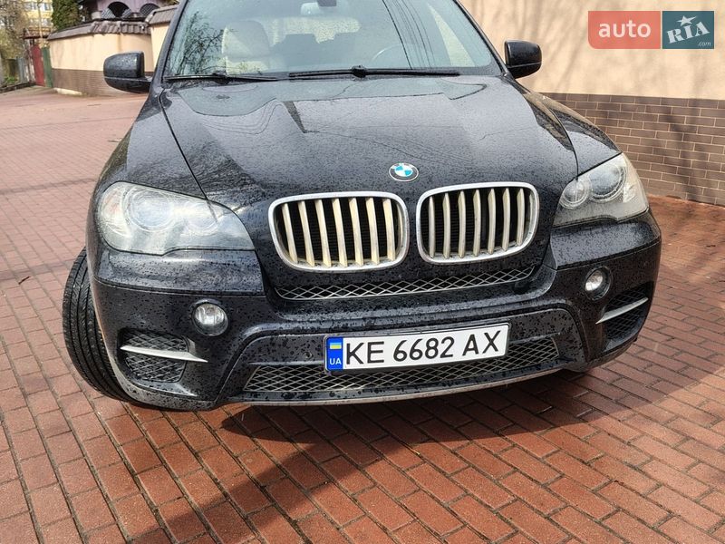 Позашляховик / Кросовер BMW X5 2011 в Рівному