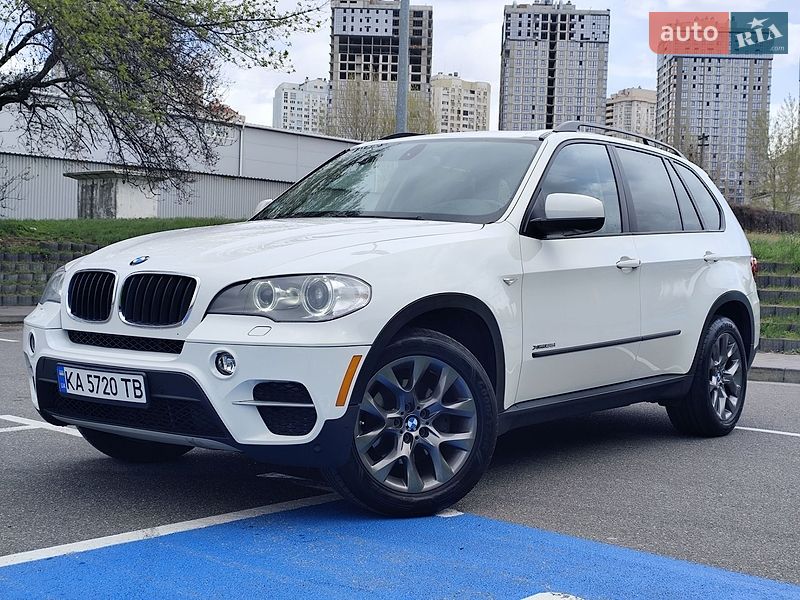 Внедорожник / Кроссовер BMW X5 2011 в Киеве