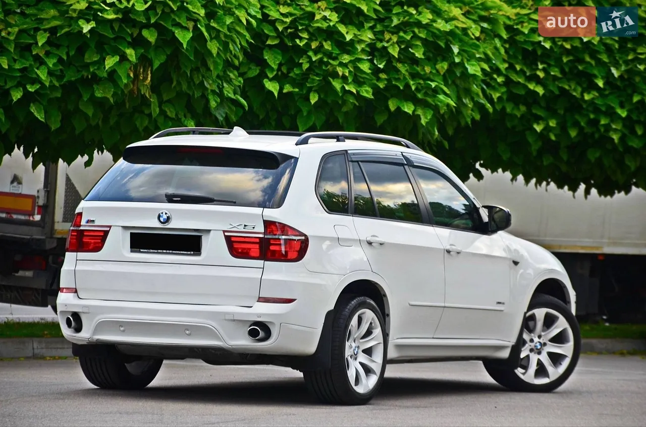 BMW X5 2012 photo 2