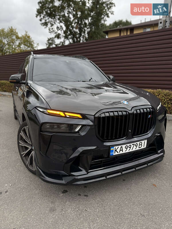Внедорожник / Кроссовер BMW X7 2022 в Киеве