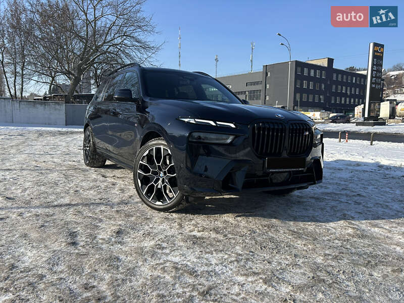Внедорожник / Кроссовер BMW X7 2025 в Киеве