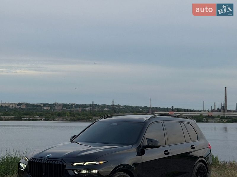 Внедорожник / Кроссовер BMW X7 2022 в Днепре