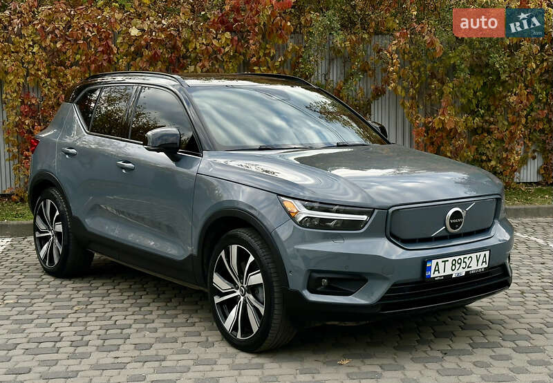 Позашляховик / Кросовер Volvo XC40 2021 в Івано-Франківську