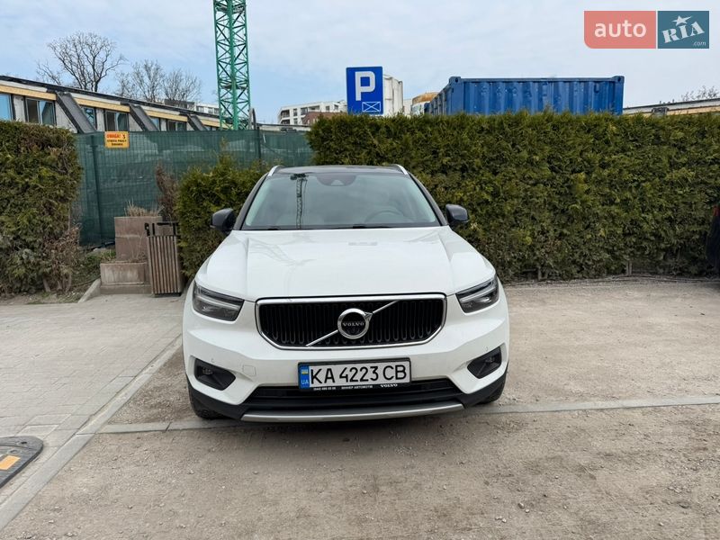 Внедорожник / Кроссовер Volvo XC40 2020 в Львове