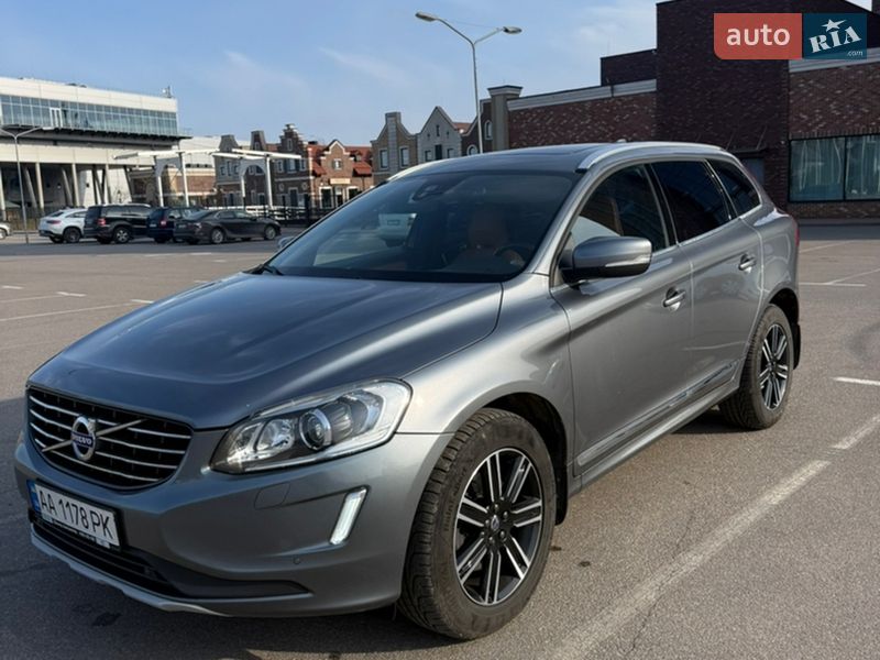 Позашляховик / Кросовер Volvo XC60 2016 в Києві