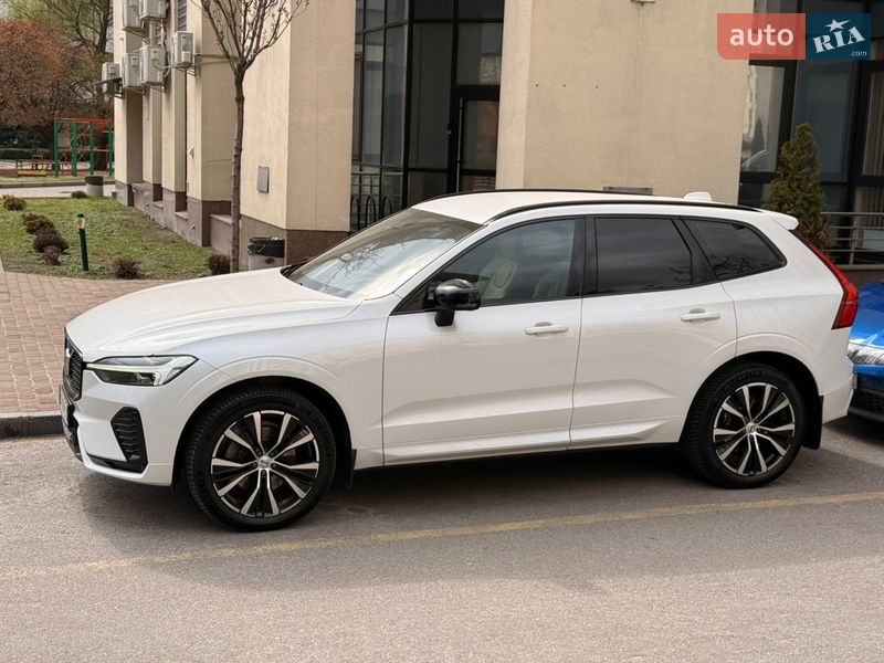 Позашляховик / Кросовер Volvo XC60 2022 в Києві Позашляховик / Кросовер Volvo XC60 2022 в Києві
