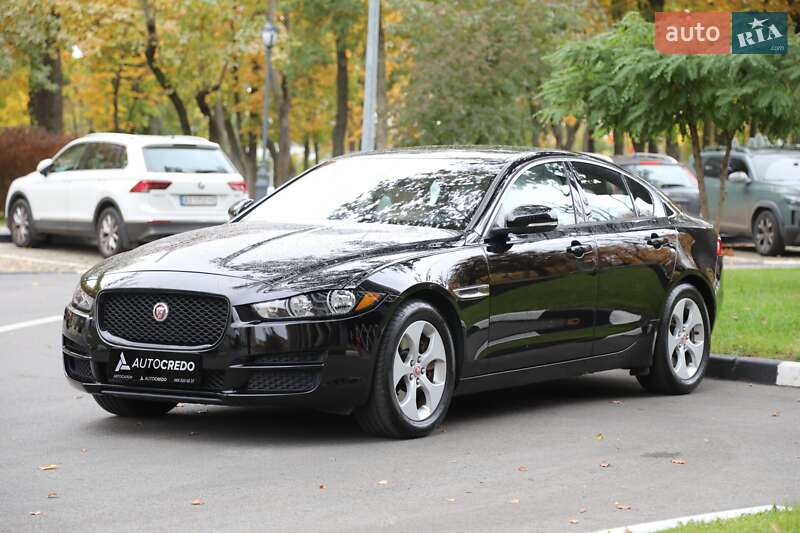 Седан Jaguar XE 2016 в Харкові Седан Jaguar XE 2016 в Харкові